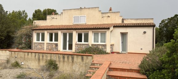 4 bedrooms Villa in Sardinia, Italy No. 243077 2