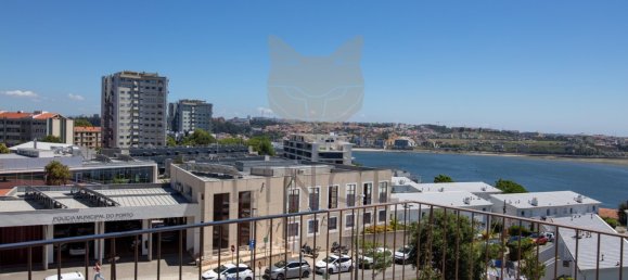 Apartamento de 2 dormitorios en Porto, Portugal No. 62848 10