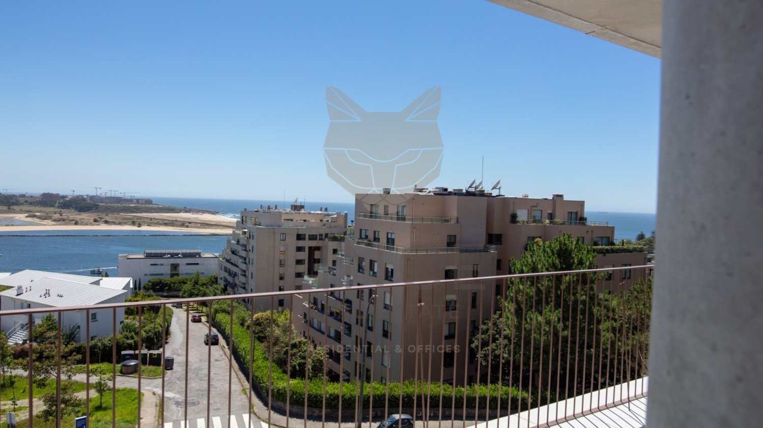 Apartamento de 2 dormitorios en Porto, Portugal No. 62848