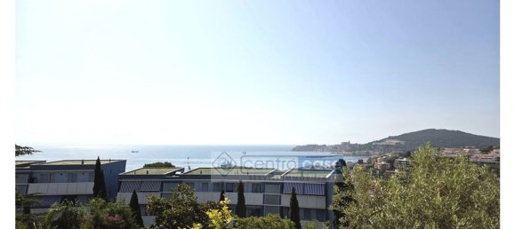 Квартира с 3 спальнями в Гаэта, Италия № 350071 11