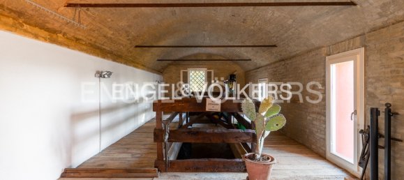 7 bedrooms House in Crevalcore, Italy No. 127830 11