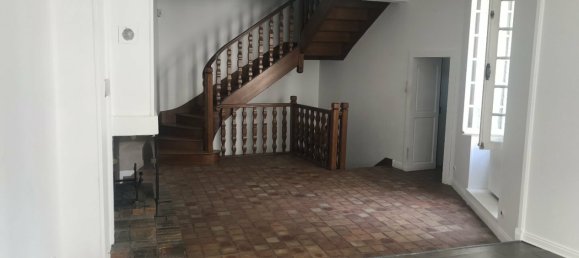 3 bedrooms House in Brive-la-Gaillarde, France No. 276605 5