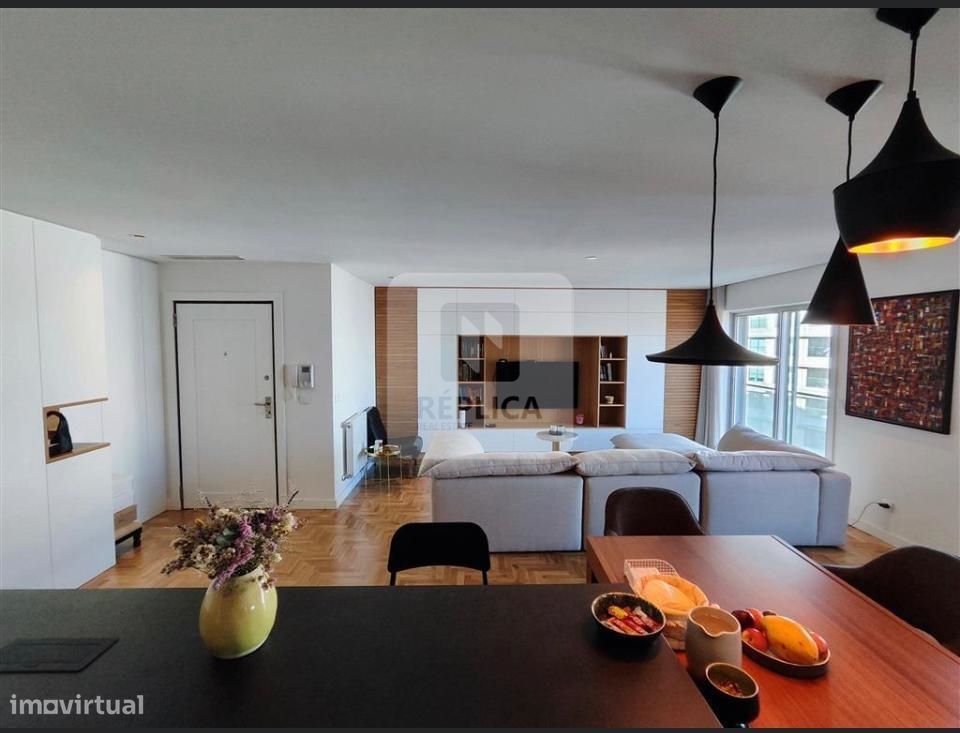 Apartamento de 3 dormitorios en Matosinhos, Portugal No. 160461