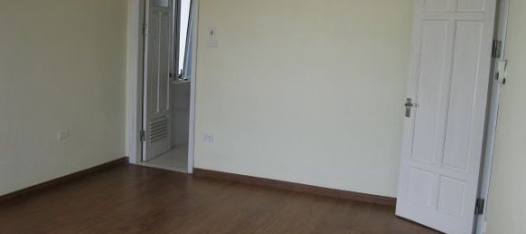 Casa de 4 dormitorios en Tay Ho, Vietnam No. 4482 13