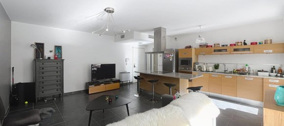 2 chambres Appartement à Marseille, France No. 336219 3