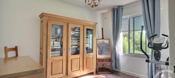 5 Schlafzimmer Schlösser in Broyes, France, Nr. 94012 7