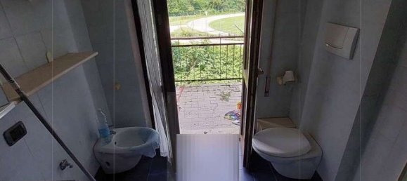 Квартира с 5 комнатами в Лавена Понте Треза, Италия № 179916 35