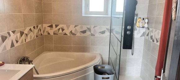 3 bedrooms House in Plaine-et-Vallees, France No. 293787 5