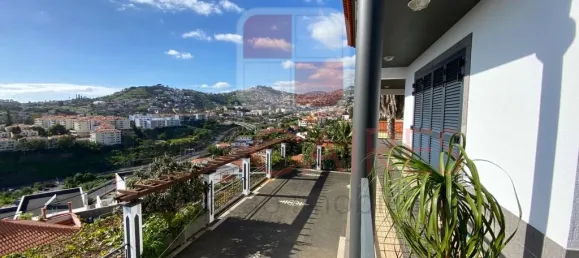 3 غرف نوم منزل في Funchal, Portugal رقم 107476 28