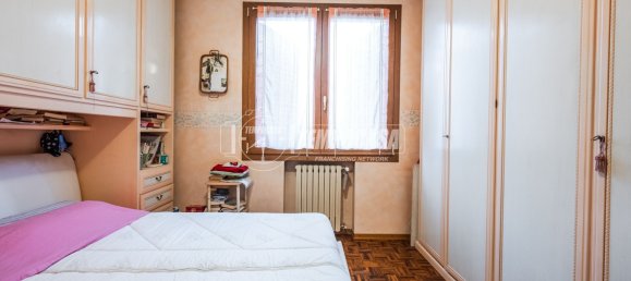 4 rooms House in Modena, Italy No. 75709 13