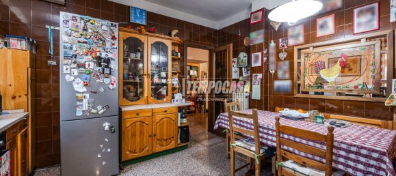 4 rooms House in Modena, Italy No. 75709 26