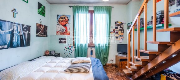4 rooms House in Modena, Italy No. 75709 39