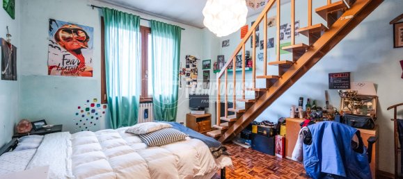4 rooms House in Modena, Italy No. 75709 6