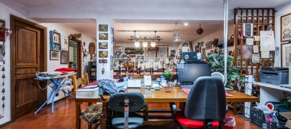 4 rooms House in Modena, Italy No. 75709 49