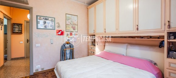4 rooms House in Modena, Italy No. 75709 8