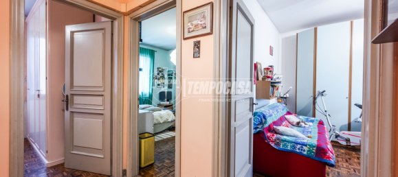 4 rooms House in Modena, Italy No. 75709 34