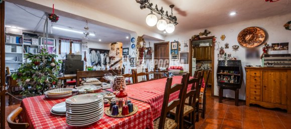 4 rooms House in Modena, Italy No. 75709 15