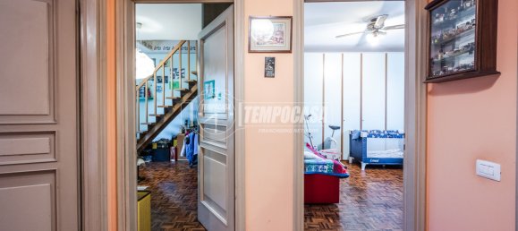 4 rooms House in Modena, Italy No. 75709 33