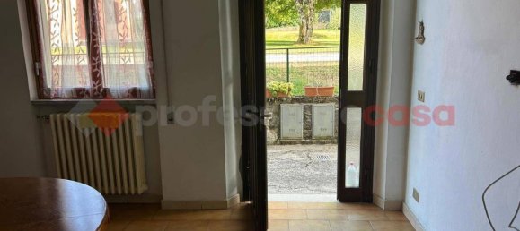 3 bedrooms Apartment in Gallicano, Italy No. 323940 5
