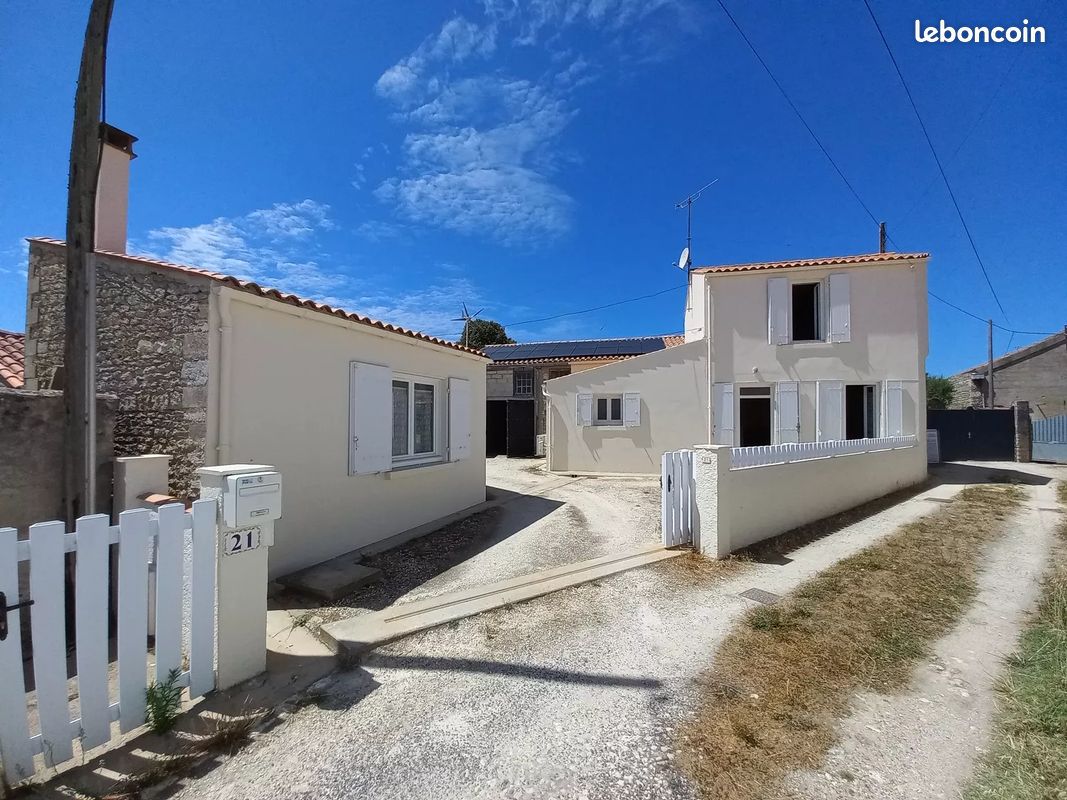 Casa de 2 dormitorios en Saint-Georges-d'Oleron, France No. 101099