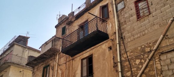 5 rooms House in San Giovanni Gemini, Italy No. 255909 2