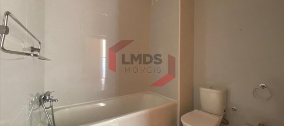 Apartamento de 2 dormitorios en Vila Nova de Gaia, Portugal No. 83704 13