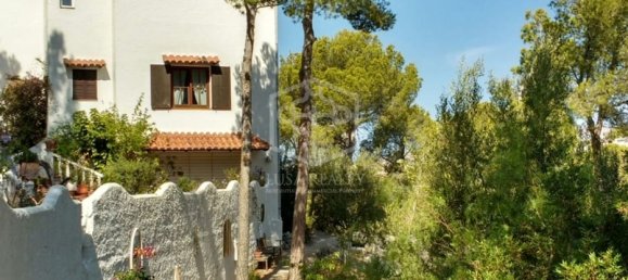 4 bedrooms Villa in Santa Ponsa, Spain No. 16439 12