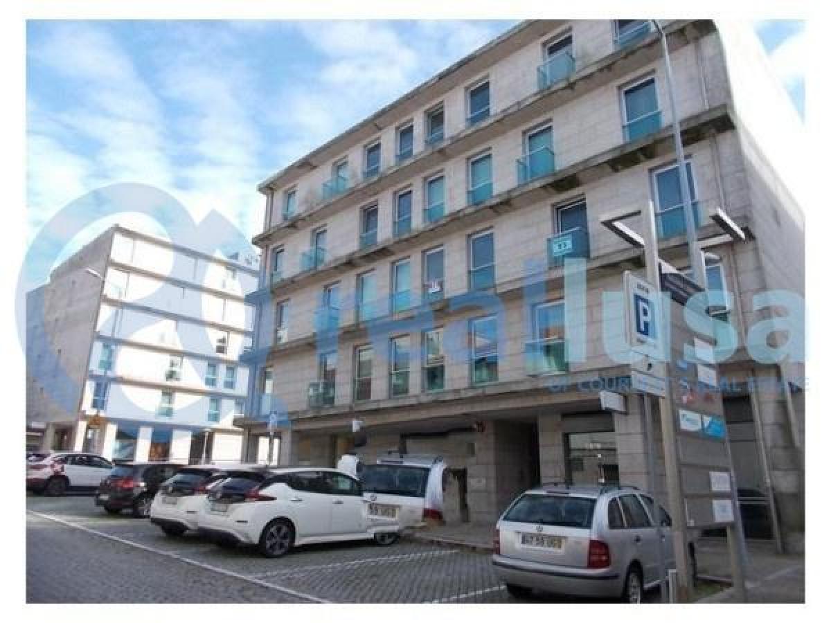 98m² Shop in Porto, Portugal No. 8207