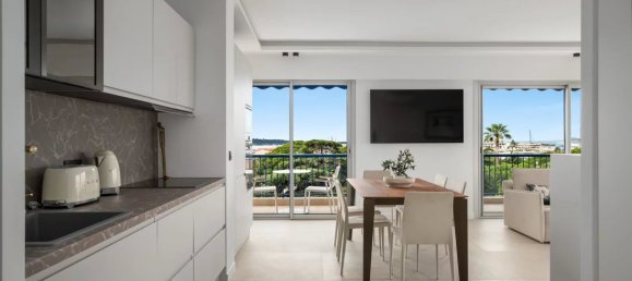 3 Schlafzimmer Wohnung in Cannes, France, Nr. 1951 9