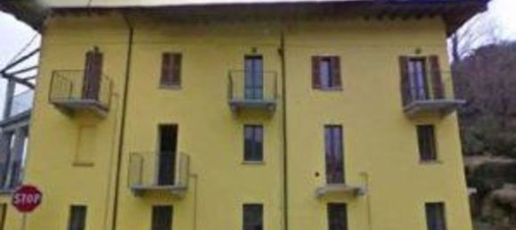 3 rooms Duplex in Luino, Italy No. 12943 2