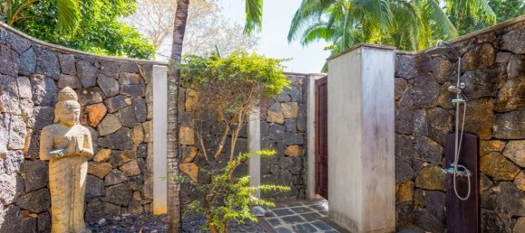 Villa de 5 dormitorios en Tamarin, Mauritius No. 79379 11