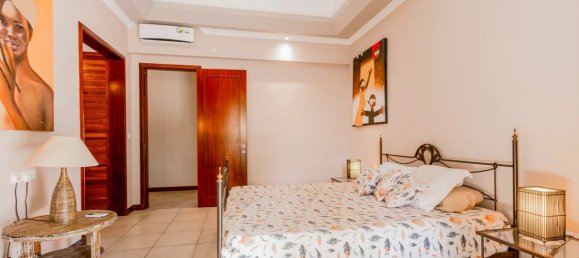 Villa de 5 dormitorios en Tamarin, Mauritius No. 79379 3