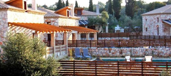 20 dormitorios edificio en venta en Zakynthos, Ionian Islands, Peloponnese, Western Greece and the Ionian, Greece № 866 2