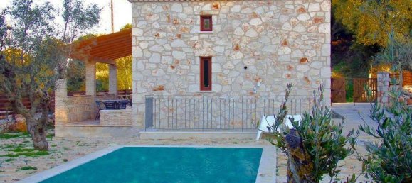 20 dormitorios edificio en venta en Zakynthos, Ionian Islands, Peloponnese, Western Greece and the Ionian, Greece № 866 5
