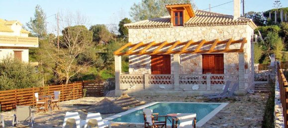 20 dormitorios edificio en venta en Zakynthos, Ionian Islands, Peloponnese, Western Greece and the Ionian, Greece № 866 3