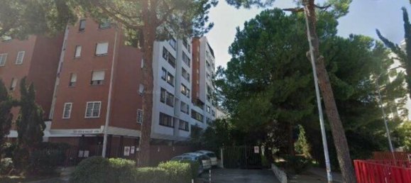 403m² Office in Rome, Italy No. 378084 3