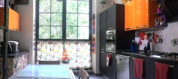 3 rooms Apartment in Genoa, Italy No. 169872 2