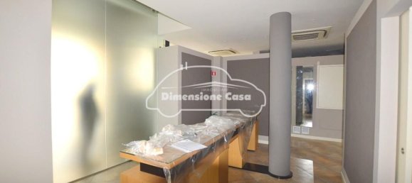 6 rooms Apartment in Lucca, Italy No. 284336 7