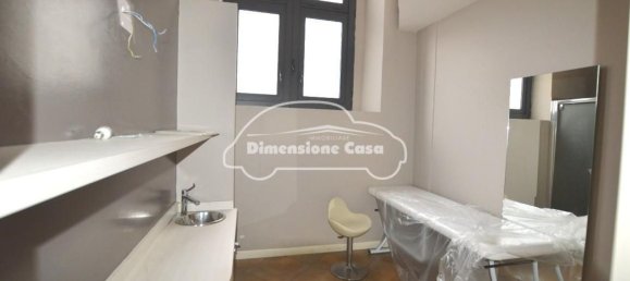 6 rooms Apartment in Lucca, Italy No. 284336 4