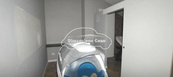 6 rooms Apartment in Lucca, Italy No. 284336 12