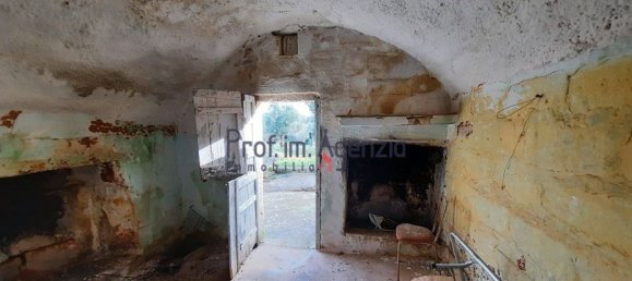 Дом с 10 комнатами в Челье Мессапика, Италия № 81706 7