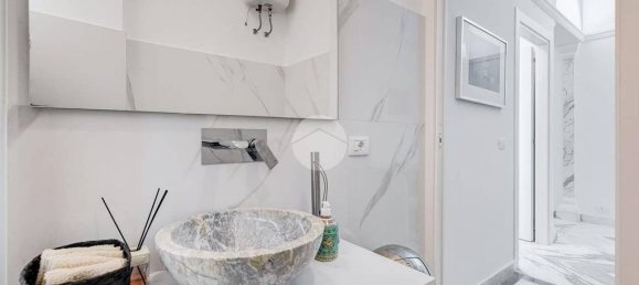 Пентхаус с 2 спальнями в Рим, Италия № 202209 19