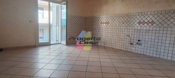 4 rooms Apartment in Fiumefreddo di Sicilia, Italy No. 81117 5