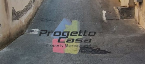 4 rooms Apartment in Fiumefreddo di Sicilia, Italy No. 81117 25