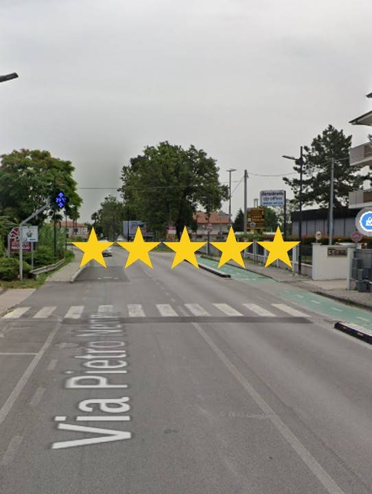 5 bedrooms Apartment in San Giovanni Teatino, Italy No. 208092