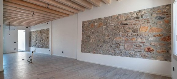 Дуплекс с 4 комнатами в Мало, Италия № 37272 27