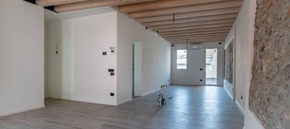 Дуплекс с 4 комнатами в Мало, Италия № 37272 28