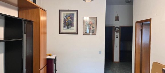 9 bedrooms House in Agliana, Italy No. 336861 4