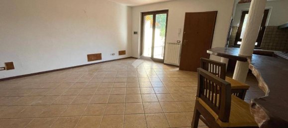 2 bedrooms House in San Cesareo, Italy No. 334412 8