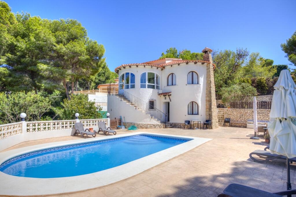 Villa de 4 dormitorios en Moraira, Spain No. 281002